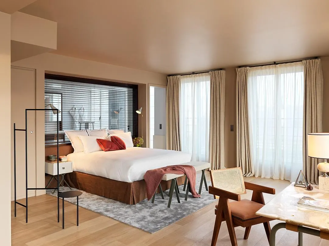 Hotel De Pourtales Paris France