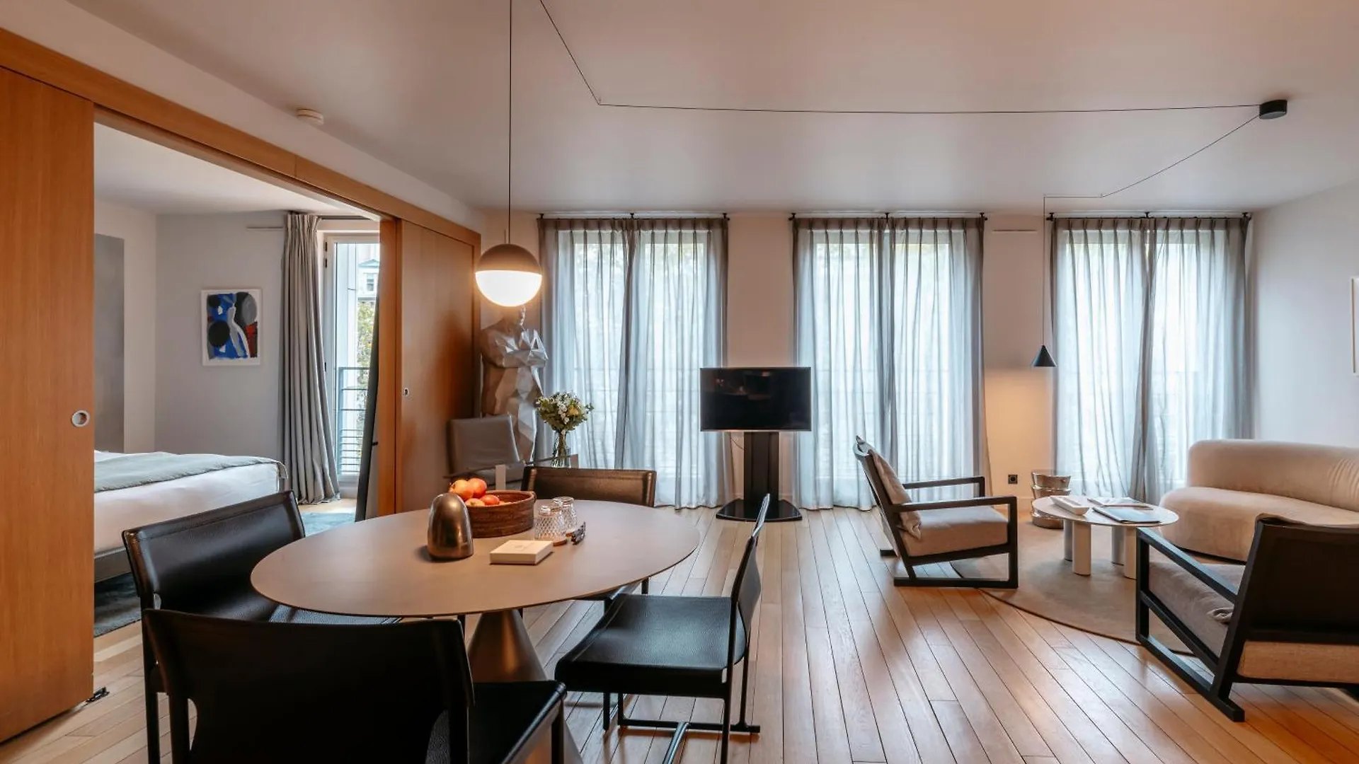 Hotel De Pourtales Paris 5*,